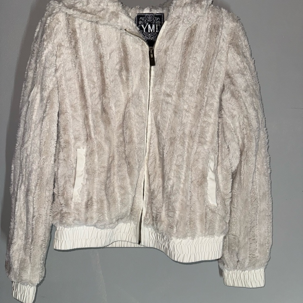 YMI Women's Cream Faux Fur Jacket